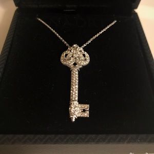 ❤️ Who Holds the Key to Your Heart? ❤️ Show them!